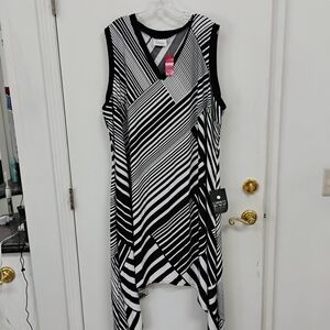 Avenue Black White Striped Asymmetrical Dress NWT Size 30/32